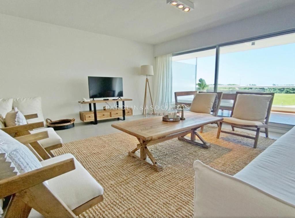 Departamento en Venta de 2 dormitorios en Punta