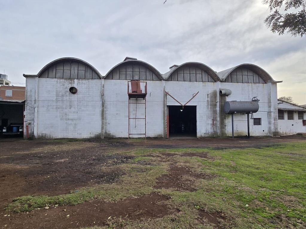 Gran Predio Industrial en Belvedere – 2.041 m² de terreno |