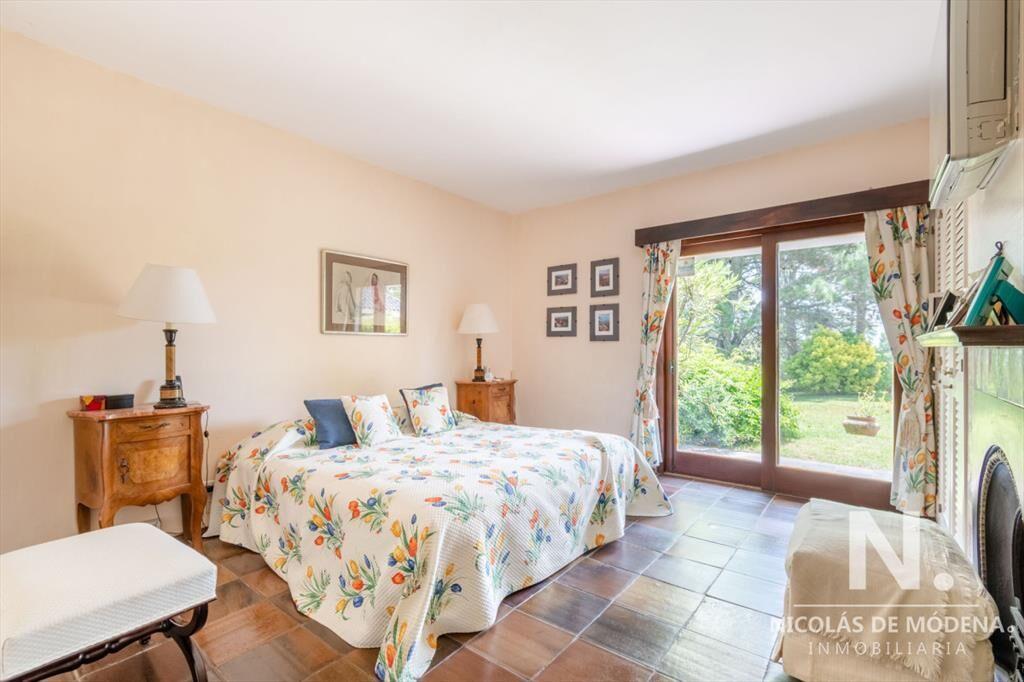 Casa en Venta Barrio Golf Punta del Este de Seis Dormitorio
