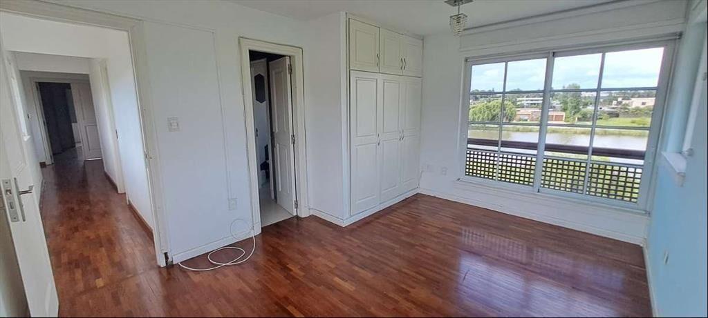 Venta Gran Residencia Colinas de Carrasco Vista al Lago 3 d