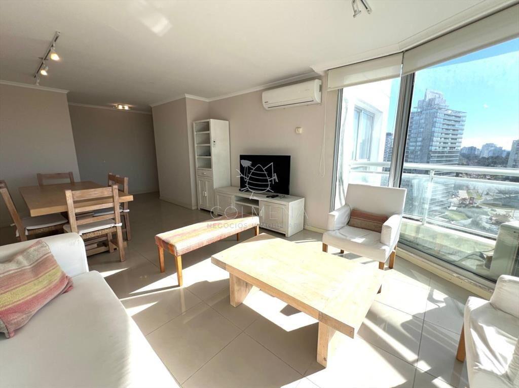 apartamento en venta de 3 dormitorios 3 baños,
