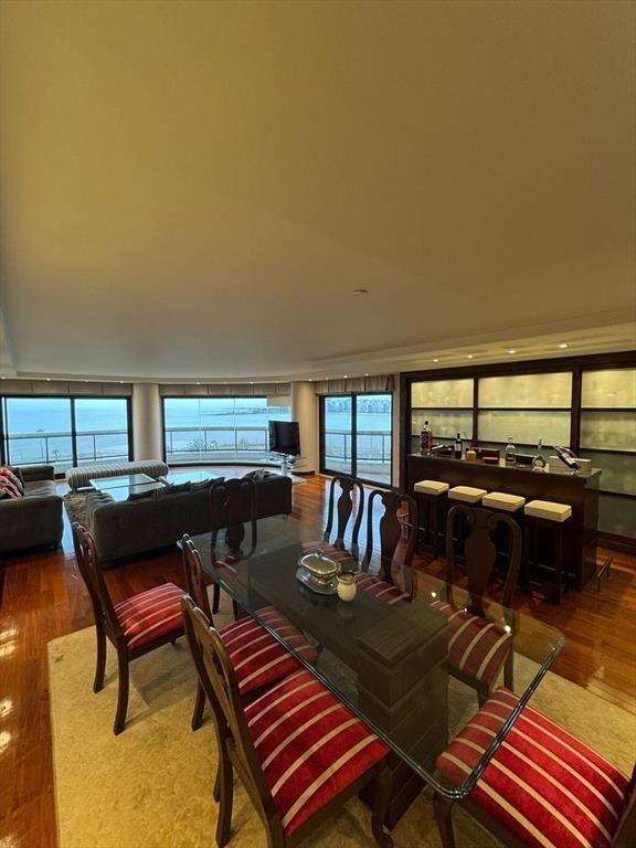 Rambla de Pocitos Nuevo, 240 m2, 3 suites, gge x 2 , amenit