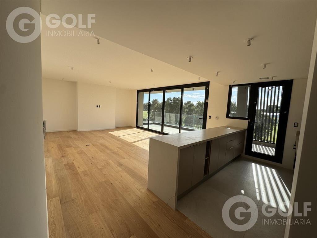 Alquiler de apartamento con 3 dormitorios y 2 cocheras simp