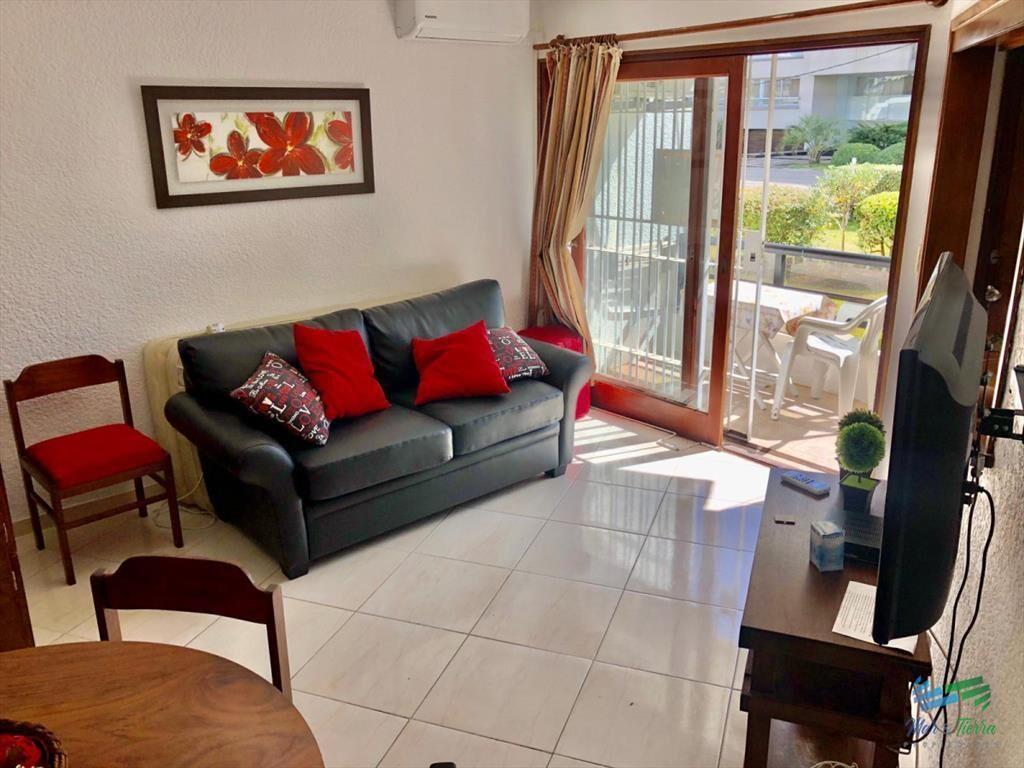 En venta , apartamento muy lindo, reciclado a 100 ms del ma