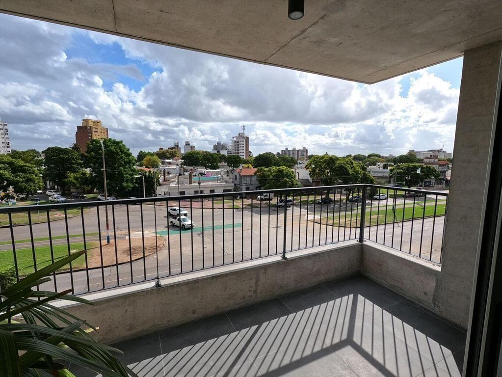 Venta Excelente Apartamento dos dormitorios terraza La Blan