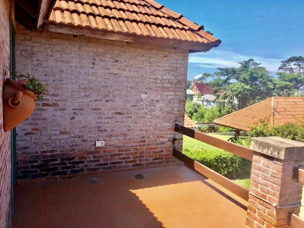 Hermosa casa a la venta de 5 dormitorios - Codigo 5981