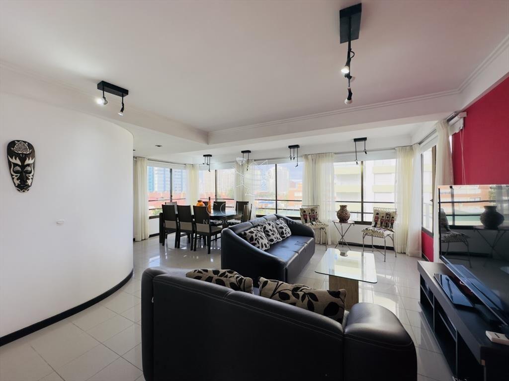 Apartamento en venta, 3 dormitorios, vista al