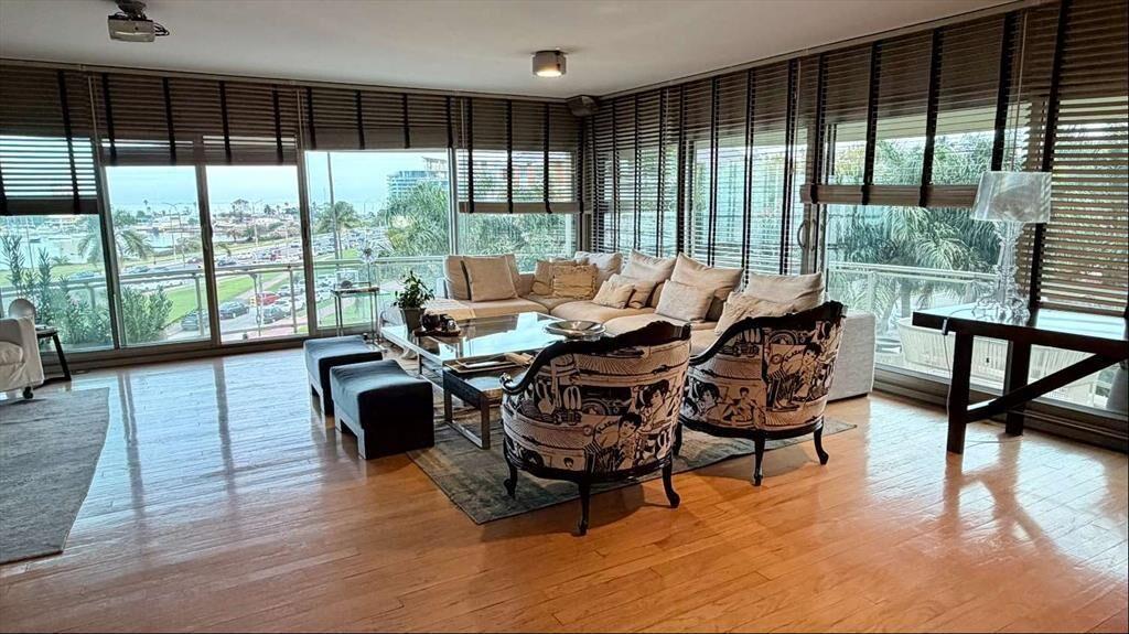Venta apartamento Torre Caelus 4 dormitorios, 4 garajes, ba