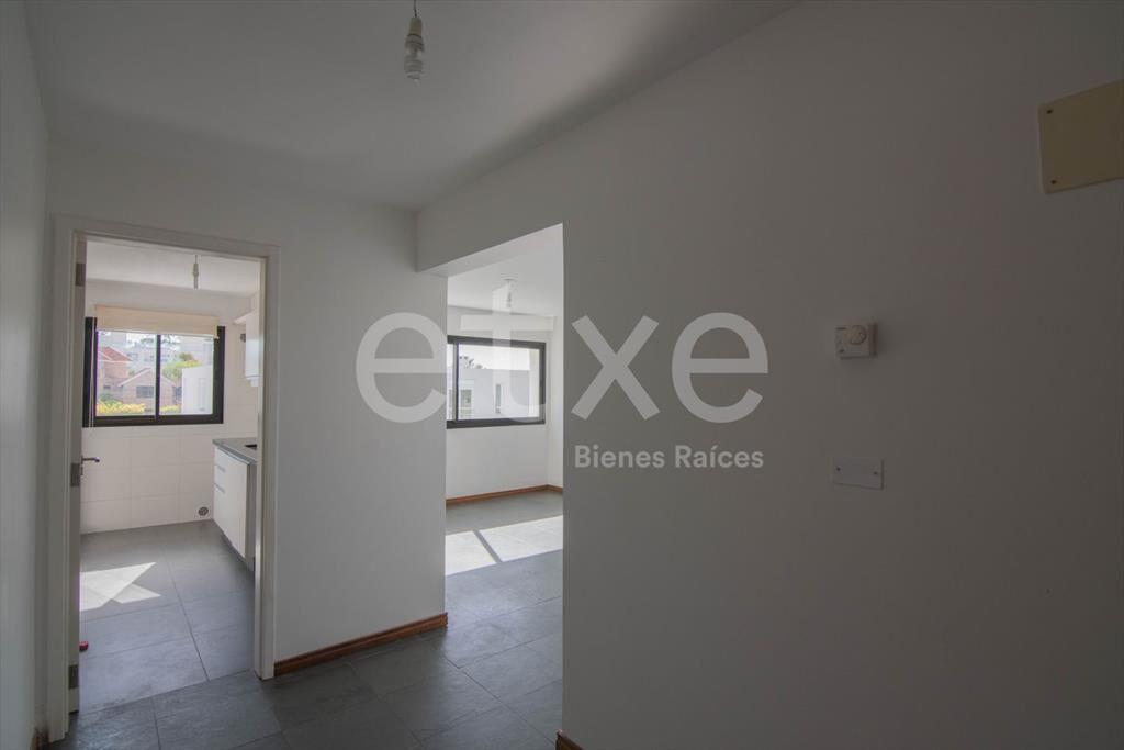 Apartamento Venta  3 dormitorios en Barra de Carrasco...