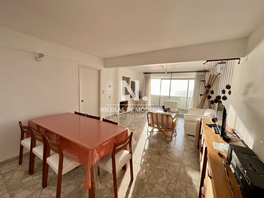 Venta penthouse tres dormitorios. Península, del