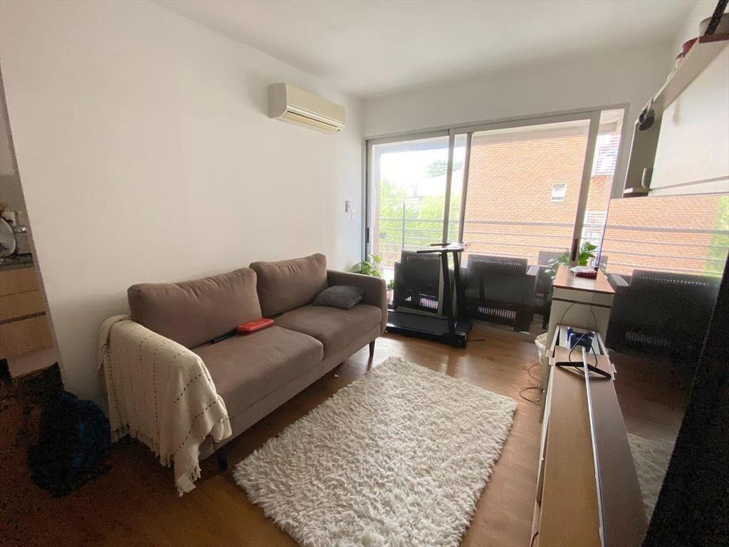 Venta apartamento con renta, de 3 dormitorios, terraza con