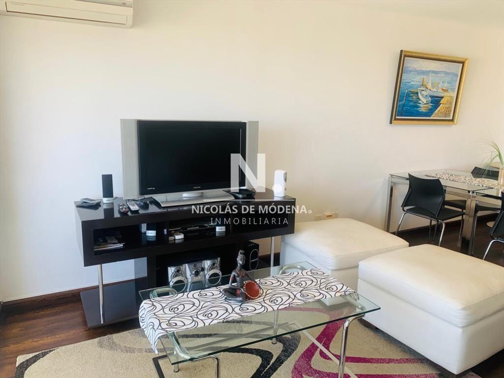 DEPARTAMENTO EN PISO ALTO EN JARDINES DEL COUNTRY