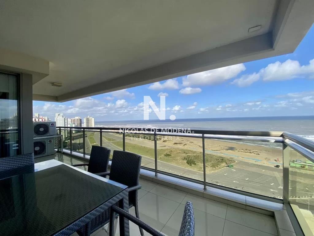 Imperiale I esquinero con agradable vista en