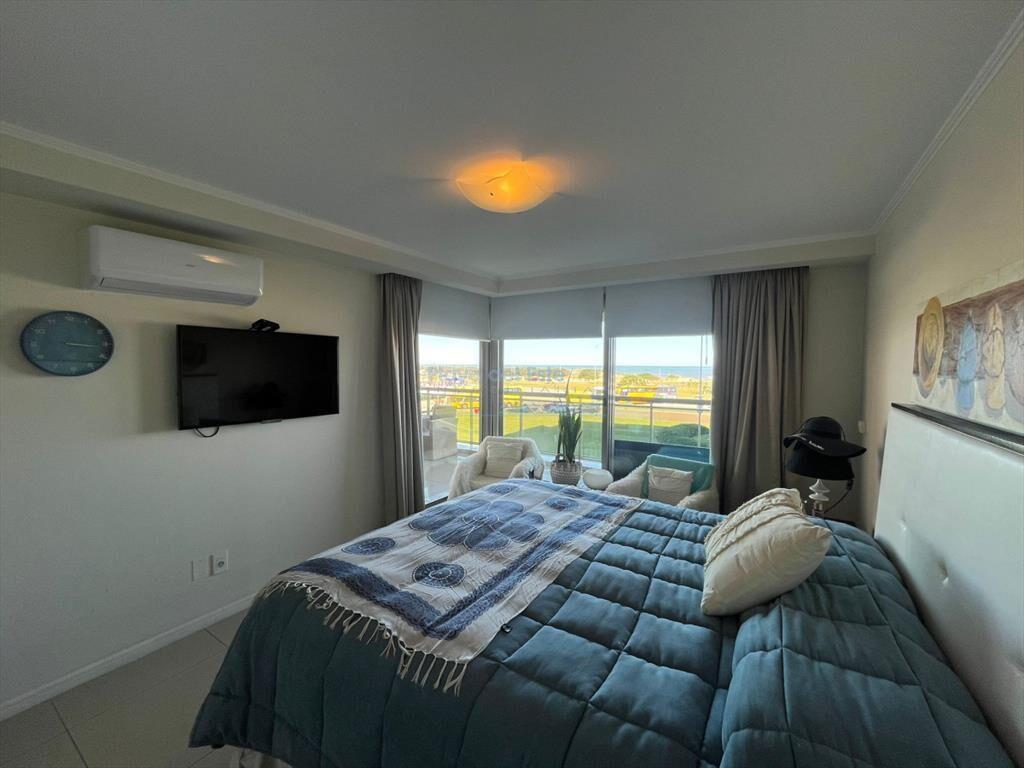 Apartamento en venta de 3 dormitorios en Punta ,
