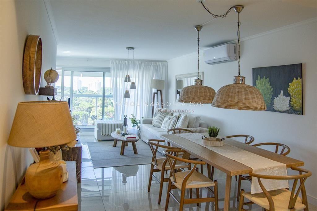 Apartamento 2 dormitorios en venta a metros del mar, Punta