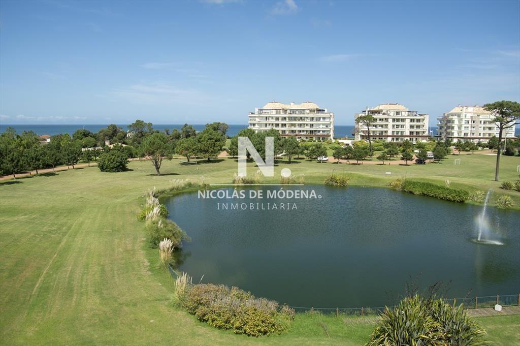 Lindo departamento de 2 pisos con agradable vista