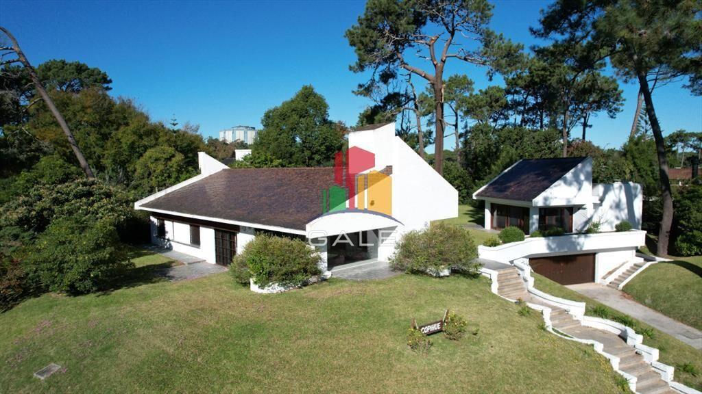 Casa en venta en Lugano, Punta del este, 3 y