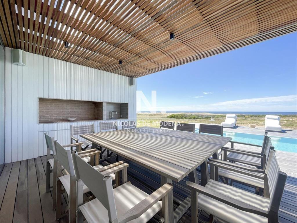 En venta casa de 4 Dormitorios en San Vicente -