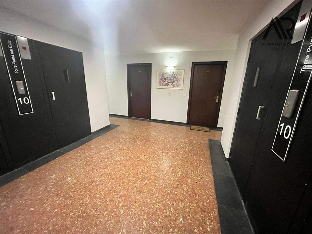 Apartamento en venta c/ cochera en Roosevelt