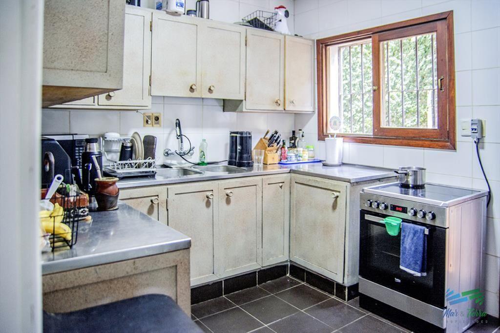 En venta casa de 5 dormitorios a metros de Playa