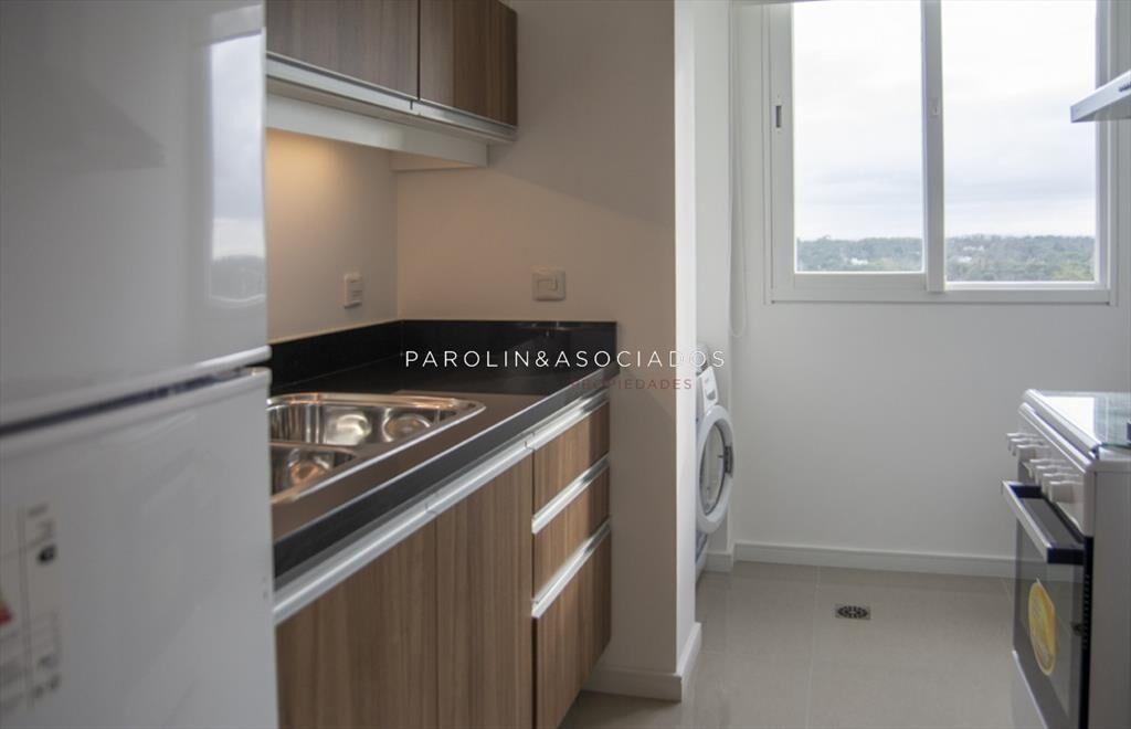 Apartamento de 1 dormitorio en torre One, Punta