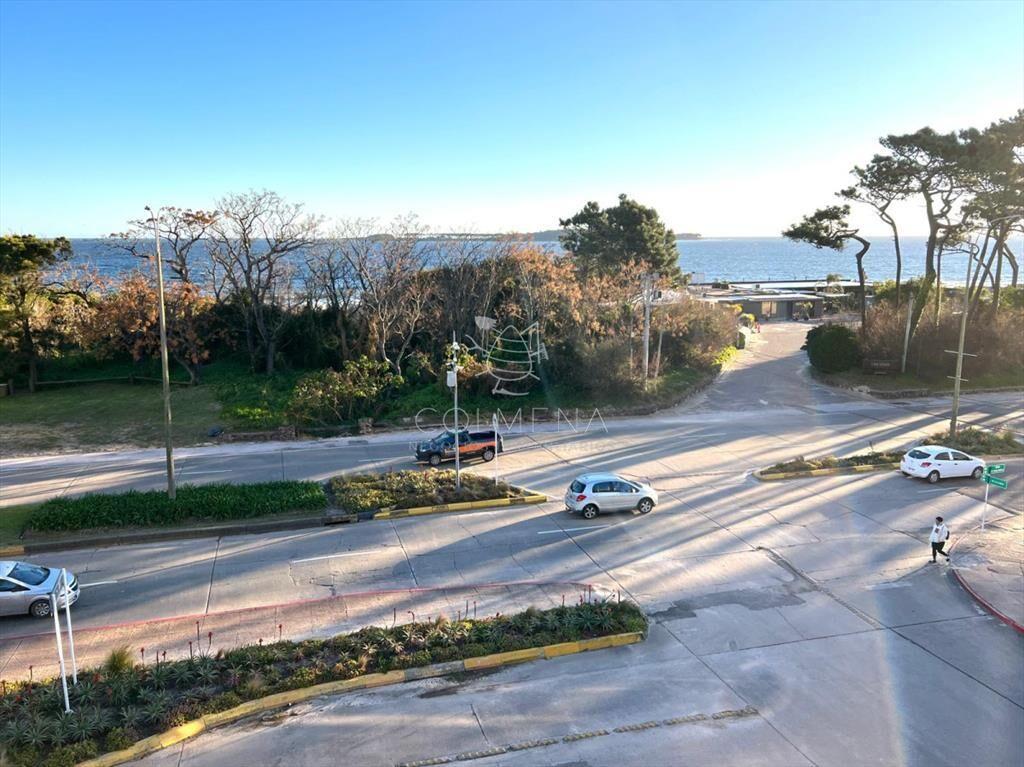 Apartamento en Mansa, Punta del Este.
