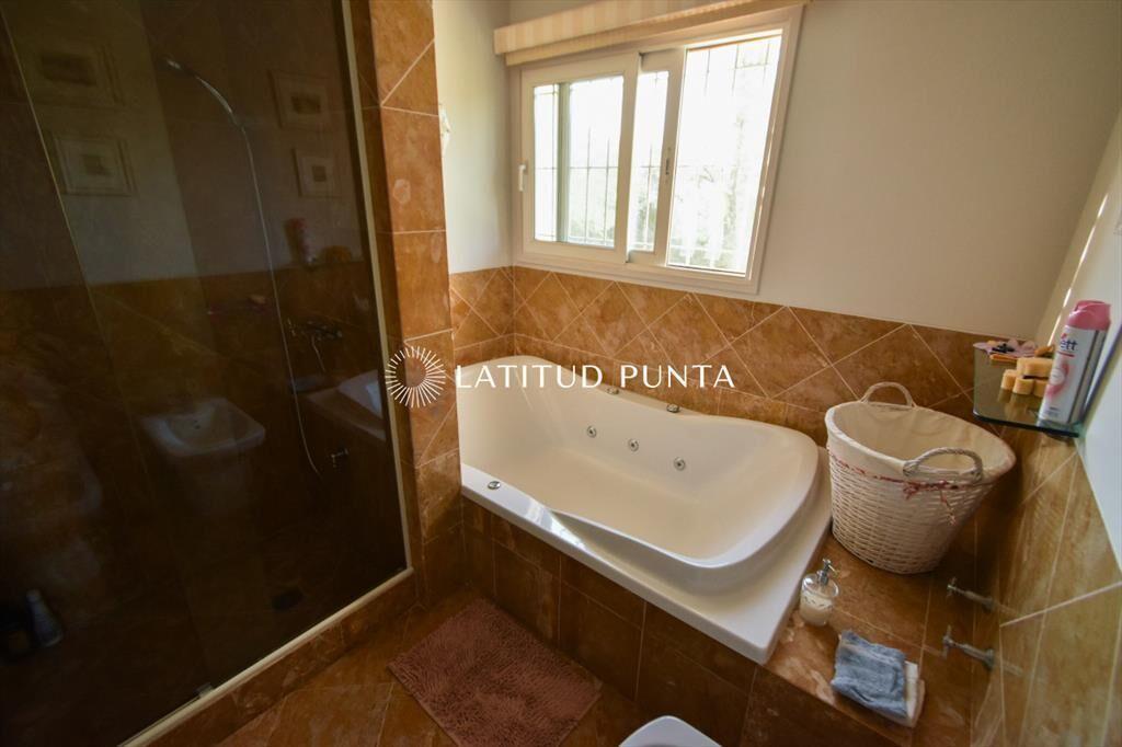 Chalet de 5 dormitorios en Rincón del Indio