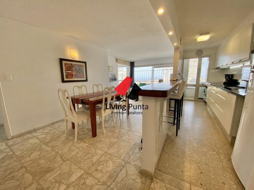 VENTA DE APARTAMENTO DE DORMITORIOS EN PENINSULA PUNTA DEL