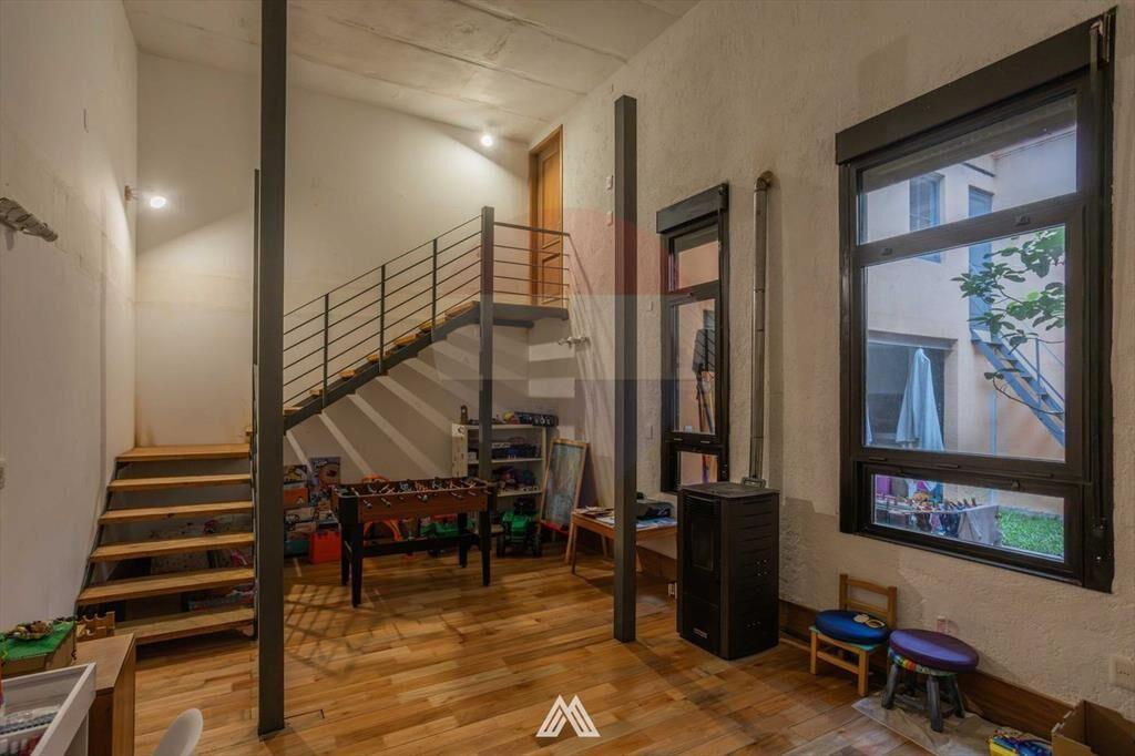 VENTA CASA 3 DORMITORIOS, 3 BAÑOS EN CORDON