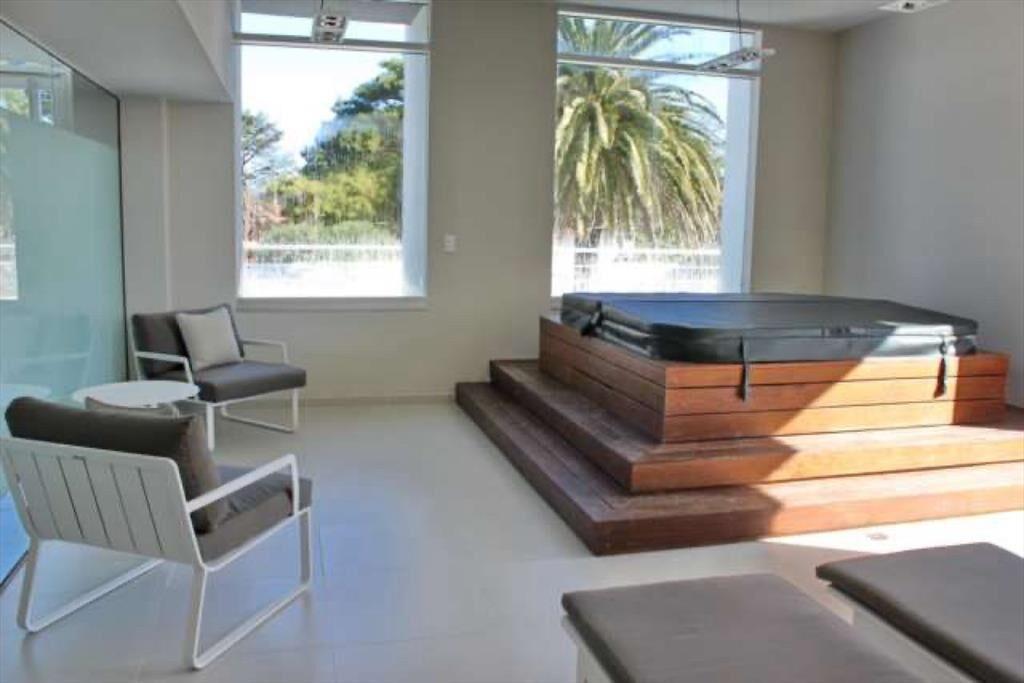 Hermoso Apartamento sobre Roosevelt de 3 Dormitorios y Amen
