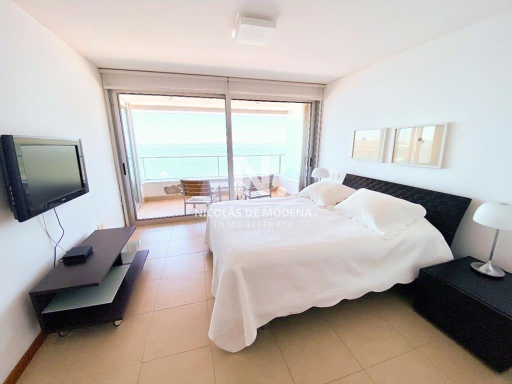 Alquila apartamento en Peninsula Punta del Este, de 3 dormi