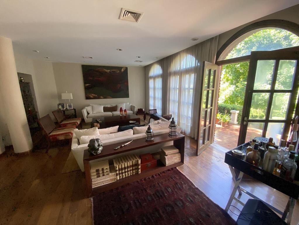 VENTA PROPIEDAD CARRASCO: MAGNIFICA RESIDENCIA