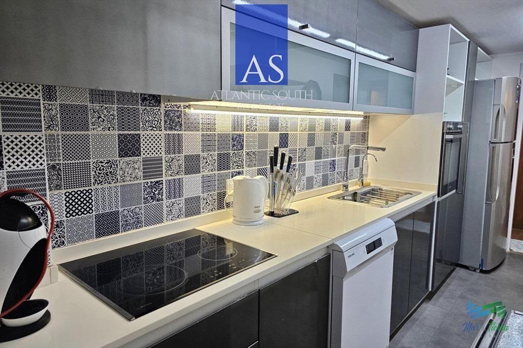 Apartamento 3 dormitorios primera línea frente al mar en P