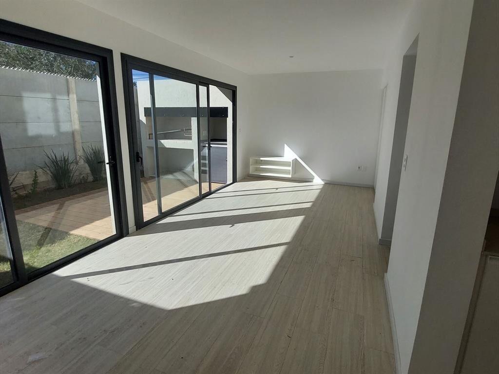 VENTA CASA CARRASCO NORTE 2 DORMITORIOS COCHERA CON RENTA