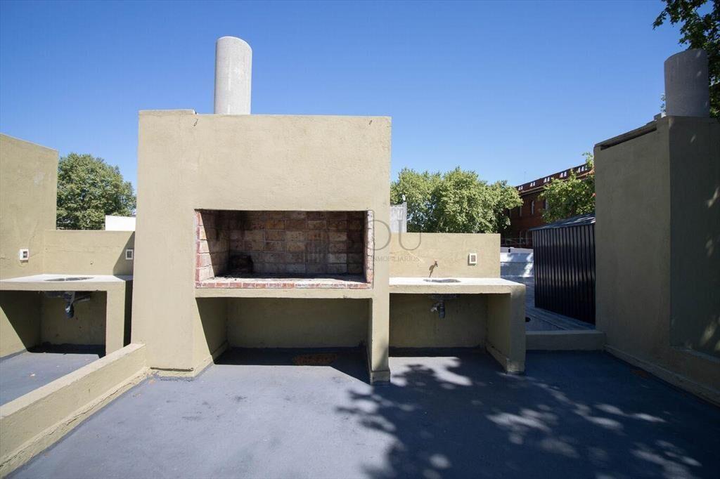 Venta de apartamento de un dormitorio con patio y parriller