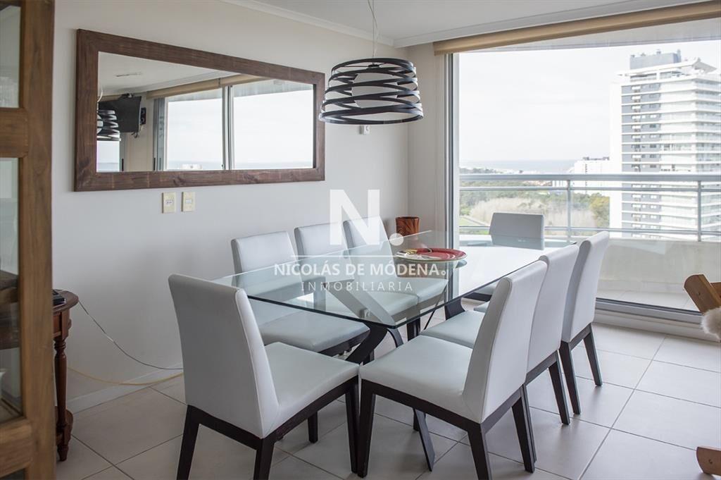 Se vende apartamento en ocean drive II de 3 Punta