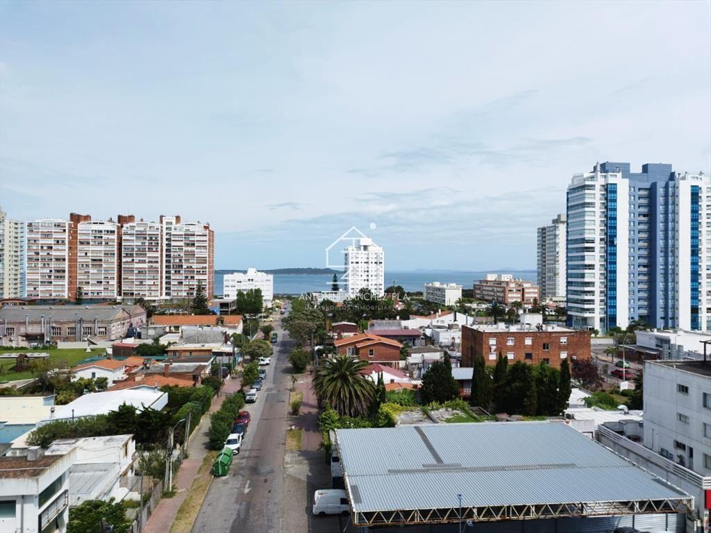 Alquiler de apartamento de 3 dormitorios en Punta del Este