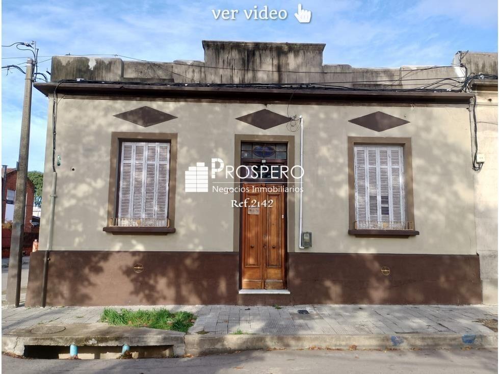 2142/1 Venta Casa 2dorm Prado norte Cochera