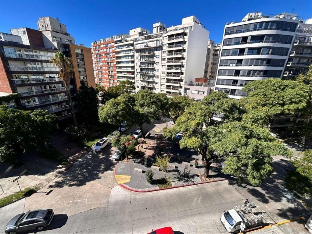 Alquiler apartamento 2 dormitorios, 2 baños, terraza, sin m