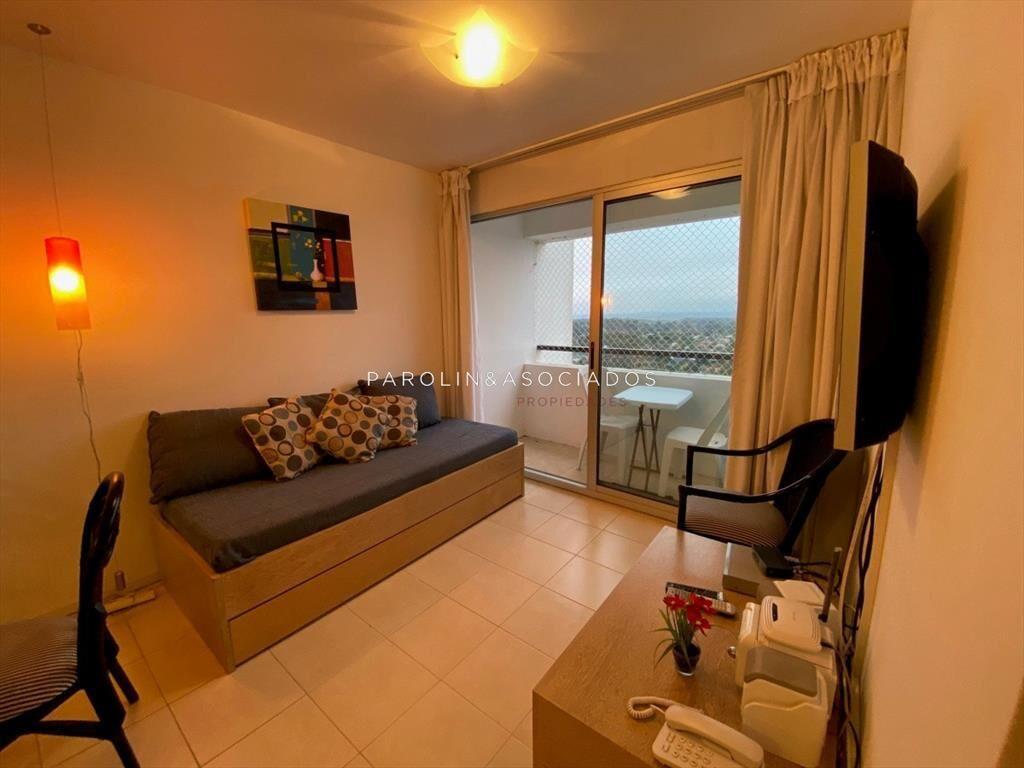 DEPARTAMENTO EN VENTA 1 DORMITORIO EN JARDINES DEL COUNTRY,