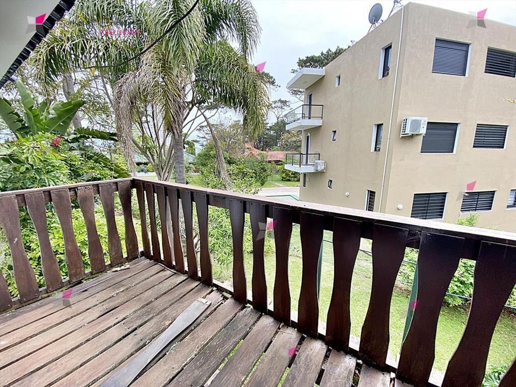 VENTA DE CASA DE 4 DORMITORIOS EN MANSA PUNTA DEL ESTE