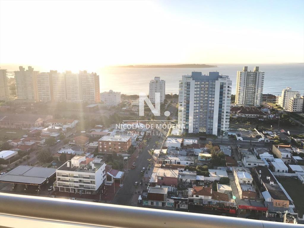Departamento a estrenar en Punta del Este