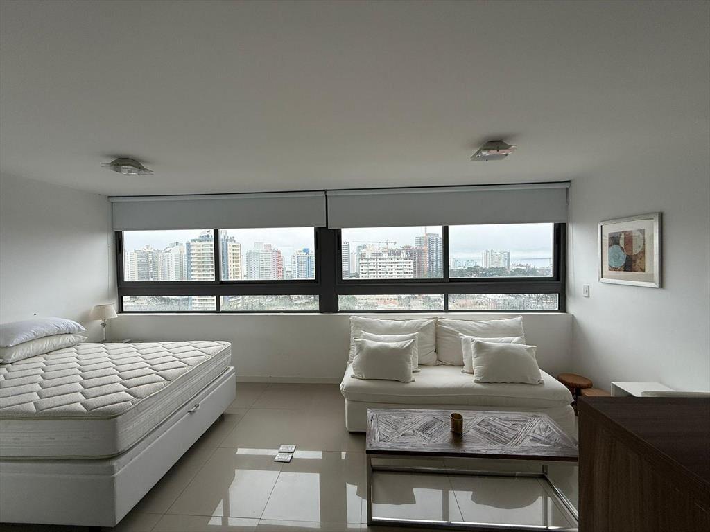 Monoambiente en edificio Chronos a pasos de Rambla Brava