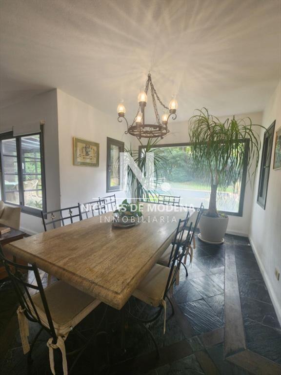 Casa de Cinco Dormitorios en Suite - Punta del