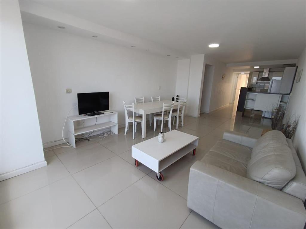 Rambla y Solano Lopez, 3 dorm, amoblado, piscina propia, pa