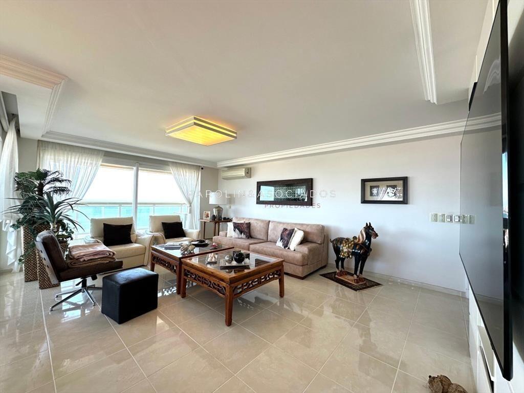 Apartamento en venta en Le Jardin de 3 en suite