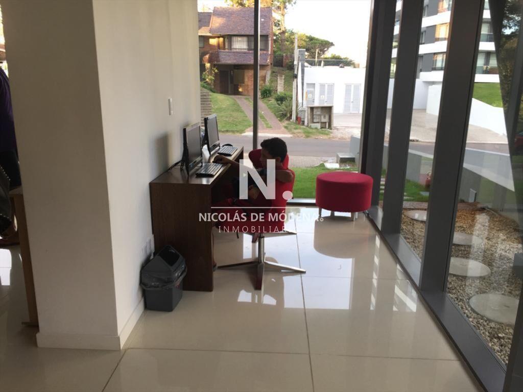 Apartamento de 2 dormitorios en edificio Chronos