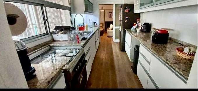 VENTA APARTAMENTO CON RENTA PUNTA CARRETAS PRIMER PISO 3 DO