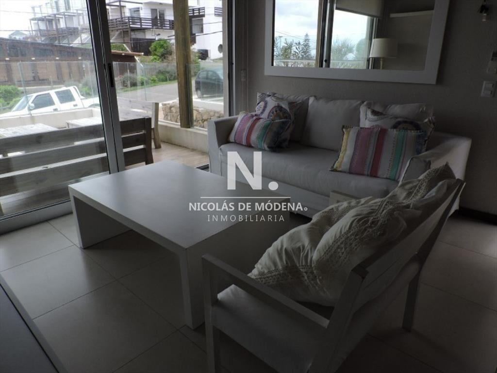 Apartamento en La Barra de 3 Dormitorios en venta