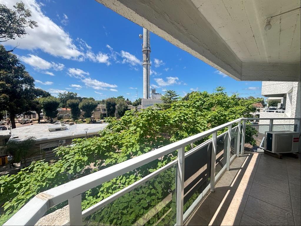 Venta de Apartamento con renta- Atlántida - 2 Dormitorios -